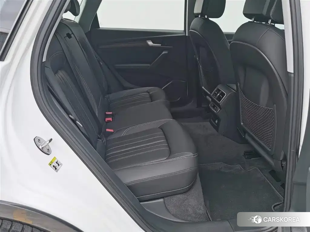Audi Q5L id 4576367 из Китая 18