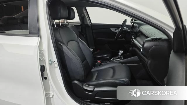 Kia The New K3 2nd generation id 4592944 из Кореи 18