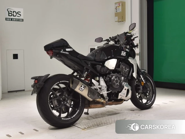Проданный Honda CB1000R 2018 из Японии, фото 2