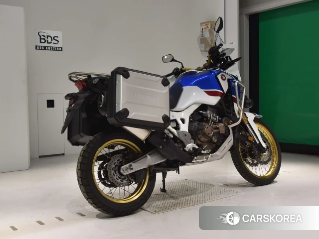 Проданный Honda CRF1000L AFRICA TWIN 2018 из Японии, фото 2