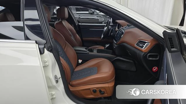 Maserati Ghibli id 4508046 из Кореи 18