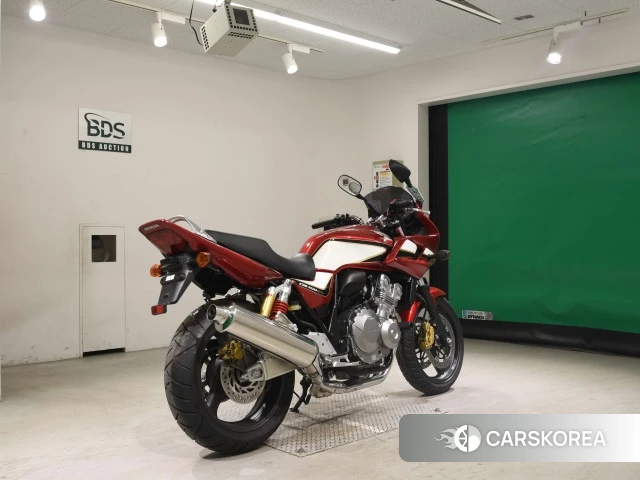 Проданный Honda CB400SF BOLDOR 2013 из Японии, фото 2