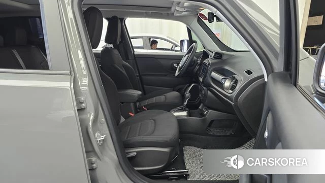 Jeep Renegade id 4675779 из Кореи 18