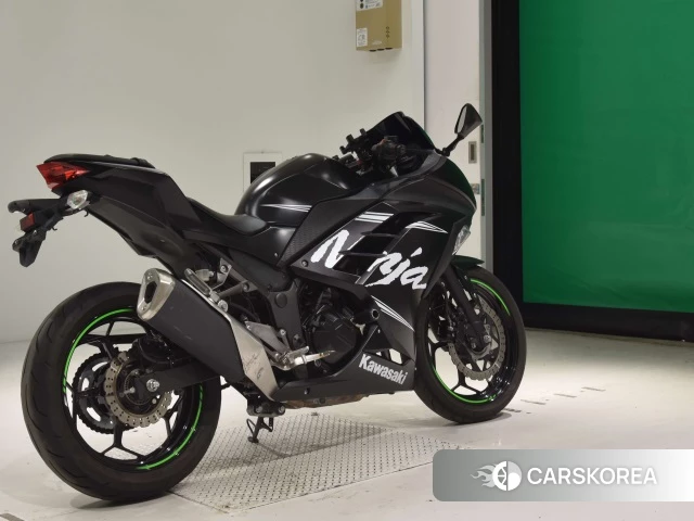 Проданный Kawasaki NINJA 250 ABS 2017 из Японии, фото 2