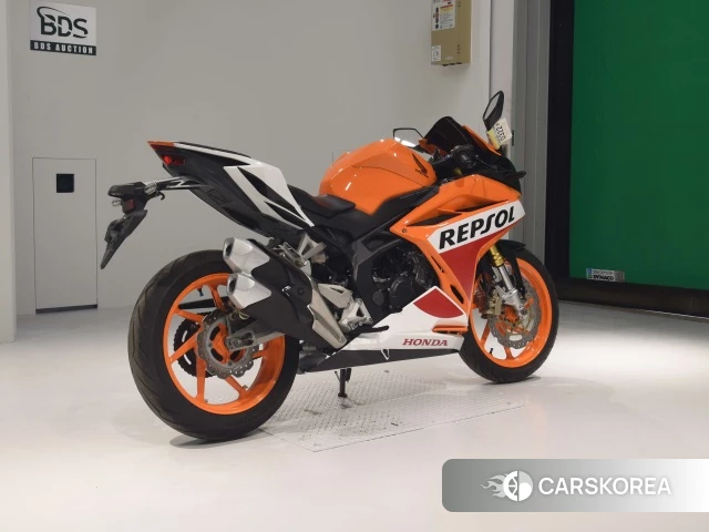 Проданный Honda CBR250RR 2017 из Японии, фото 2