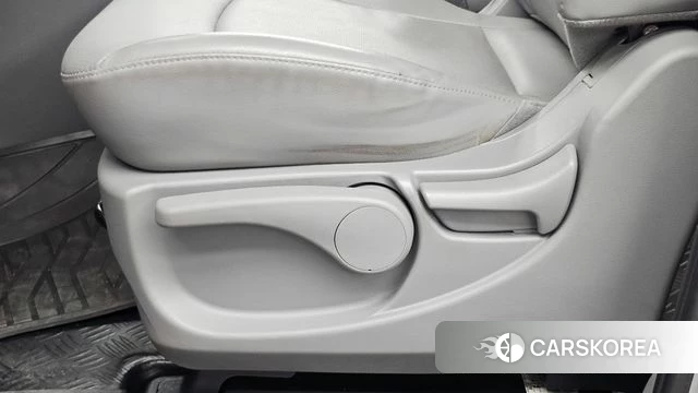Hyundai The New Grand Starex id 4632451 из Кореи 18