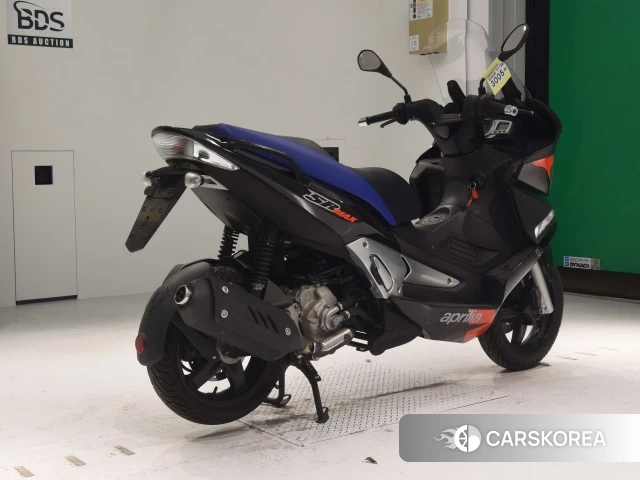 Проданный Aprilia SR MAX300 2017 из Японии, фото 2