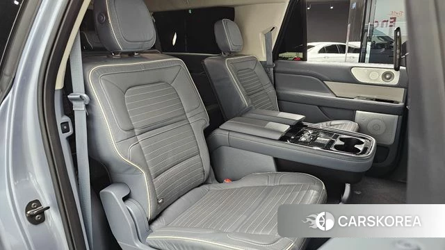 Lincoln Navigator 4th generation id 4496422 из Кореи 18