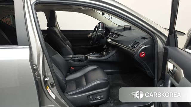 Lexus CT200h id 4285767 из Кореи 18