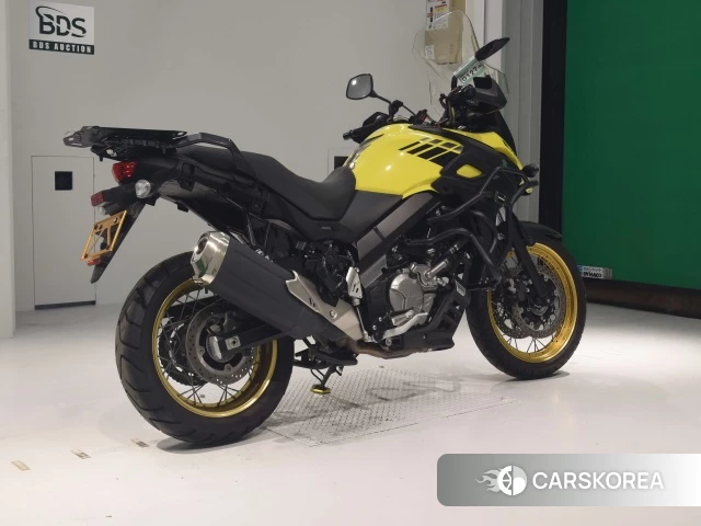 Проданный Suzuki V-STROM 650 XT 2021 из Японии, фото 2