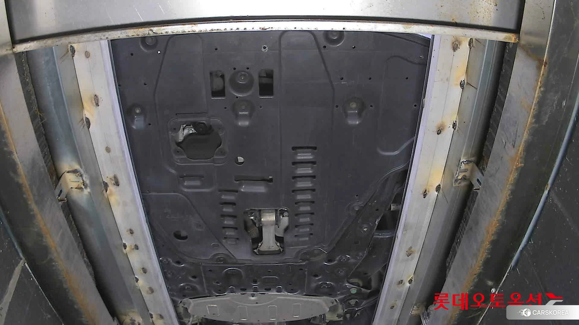 Kia Carnival id 3888413 из Кореи 18