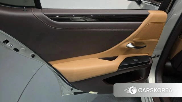 Lexus ES300h 7th generation id 4785466 из Кореи 18