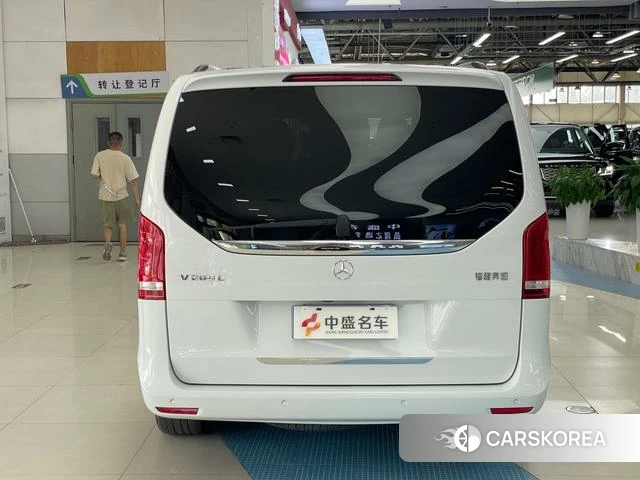 Mercedes-Benz V-class id 4348775 из Китая 18