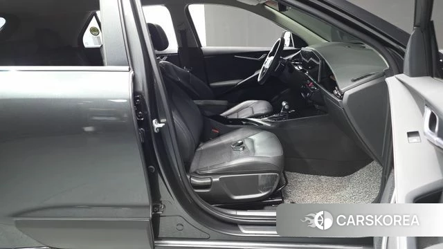 Kia Di Ol Nu Niro id 4488740 из Кореи 18