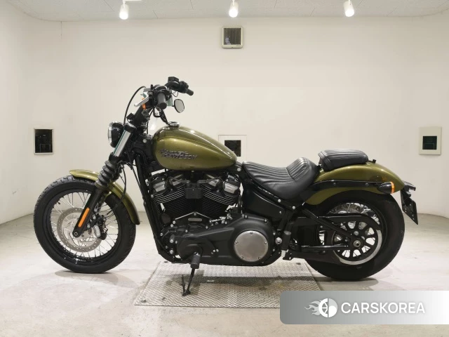 Проданный Harley-Davidson Softail Street Bob FXBB1750 id 4191116 из Японии, фото 18
