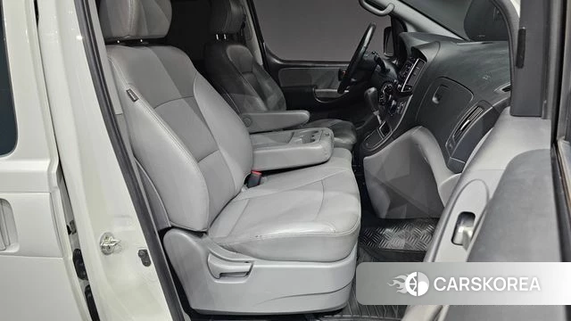 Hyundai The New Grand Starex id 4895195 из Кореи 18