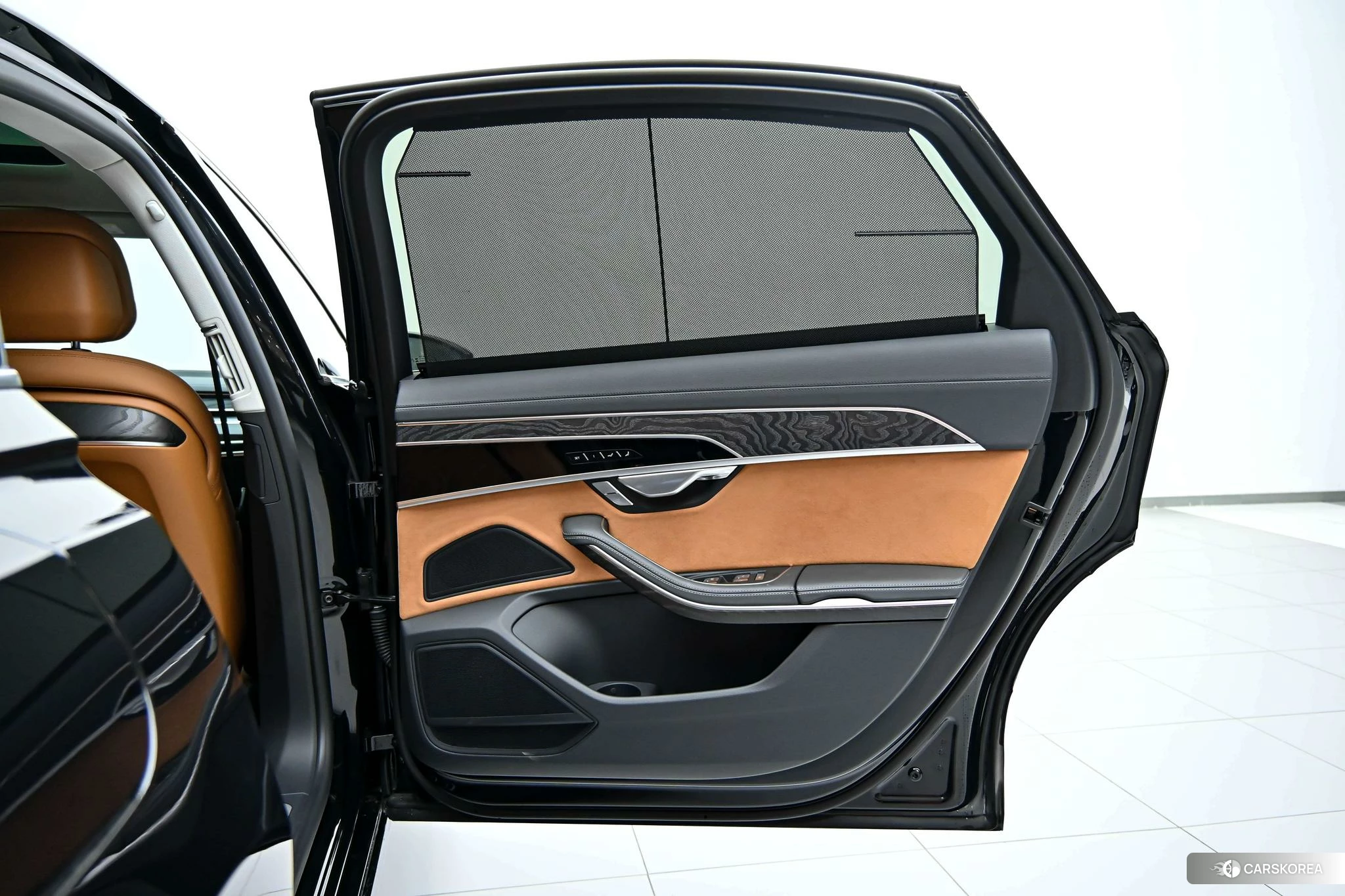 Audi A8 id 4512770 из Китая 18