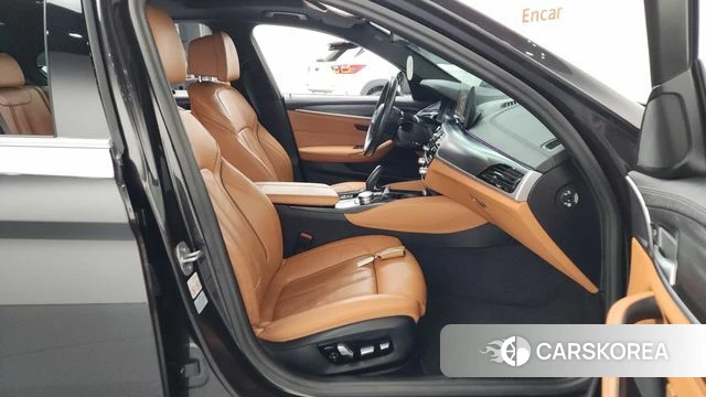 BMW 5 Series (G30) id 4500101 из Кореи 18