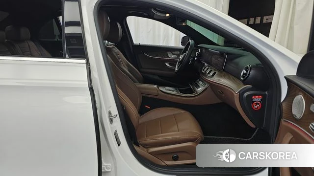 Mercedes-Benz E-Class W213 id 4779765 из Кореи 18