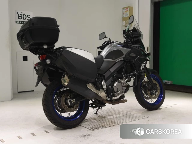 Проданный Suzuki V-STROM 650 XT 2021 из Японии, фото 2