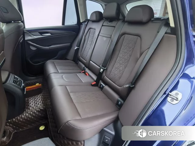 BMW X3 id 4276044 из Китая 18
