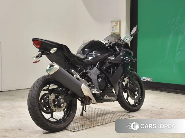 Проданный Kawasaki NINJA 250SL 2015 из Японии, фото 2