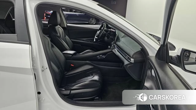 Hyundai Avante Hybrid (CN7) id 4415663 из Кореи 18