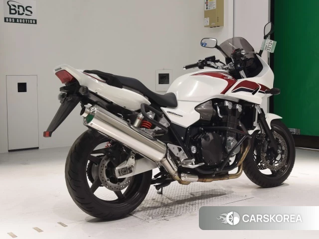 Проданный Honda CB1300SF BOLDOR 2011 из Японии, фото 2