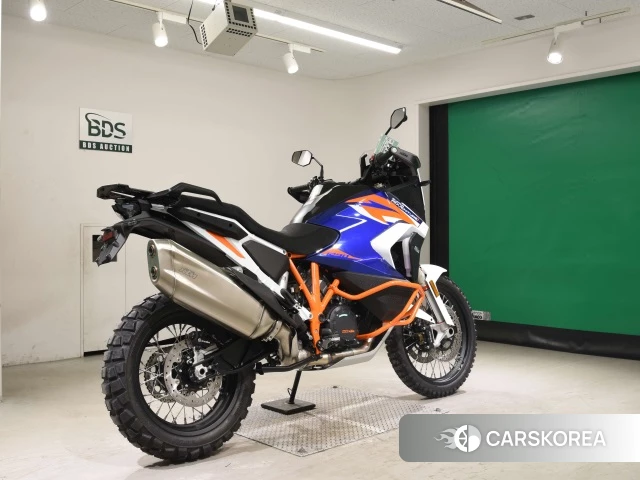 Проданный KTM 1290 SUPER ADVENTURE R 2022 из Японии, фото 2