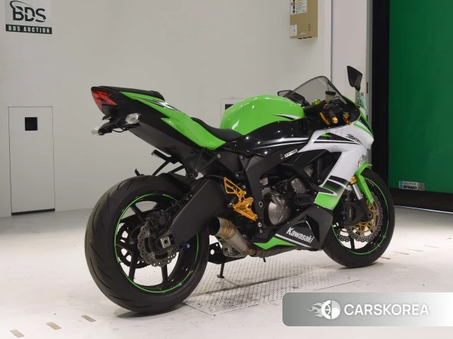 Проданный Kawasaki ZX-6R NINJA ABS 2015 из Японии, фото 2