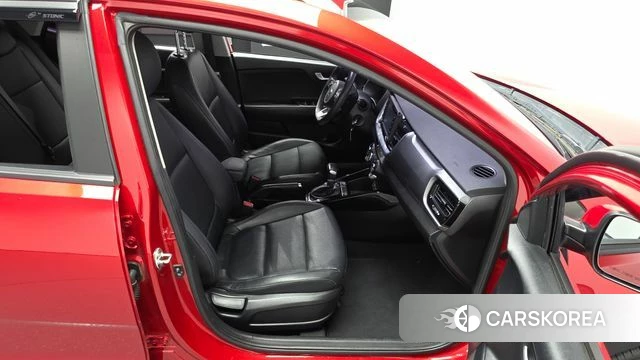 Kia Stonic id 4836840 из Кореи 18