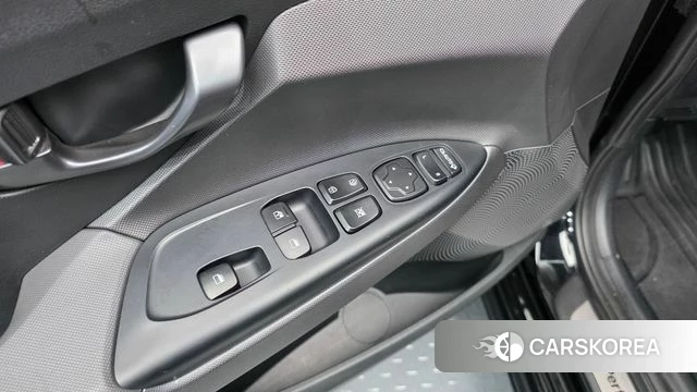 Hyundai Veloster (JS) id 4619499 из Кореи 18