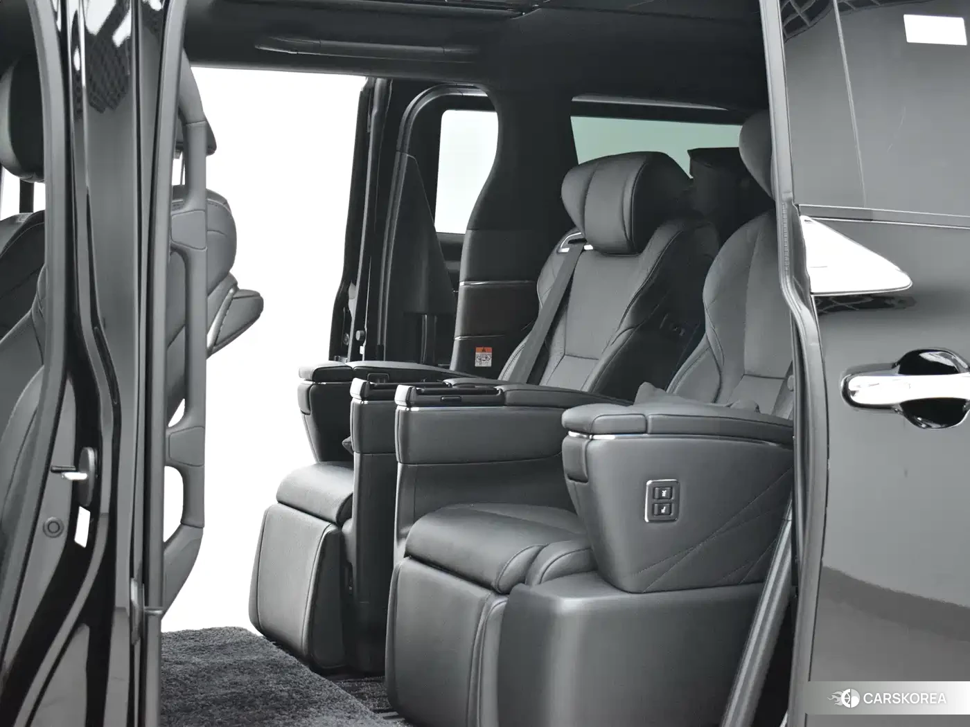 Toyota Vellfire id 4644640 из Китая 18