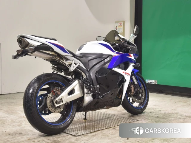 Проданный Honda CBR600RR ABS 2011 из Японии