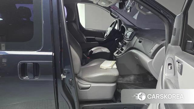 Hyundai The New Grand Starex id 4543090 из Кореи 18