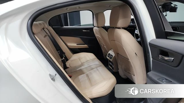 Jaguar XE id 4197107 из Кореи 18