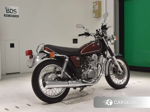 Проданный Yamaha SR 400 2015 из Японии, фото 2