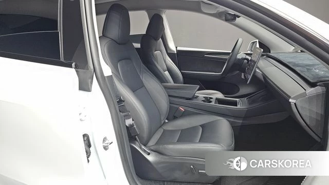 Tesla Model Y id 4442276 из Кореи 18