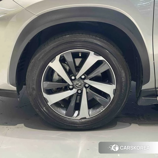 Lexus NX id 4221707 из Китая 18