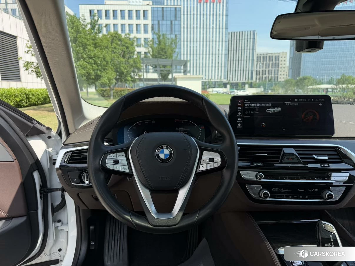 BMW 5 series id 4440531 из Китая 18
