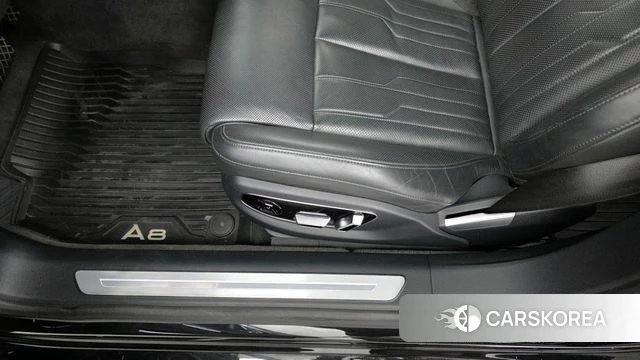 Audi A8 (D5) id 4303850 из Кореи 18