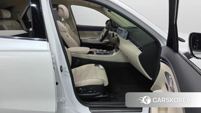 Genesis GV70 id 4279900 из Кореи 18