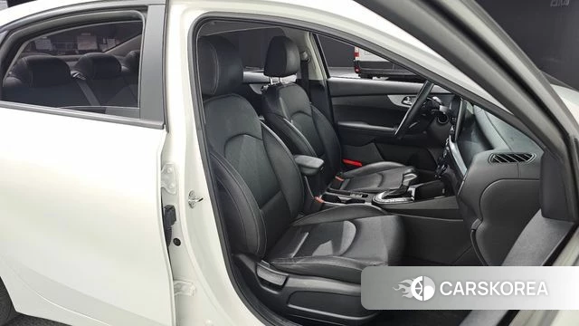Kia The New K3 2nd generation id 4898656 из Кореи 18