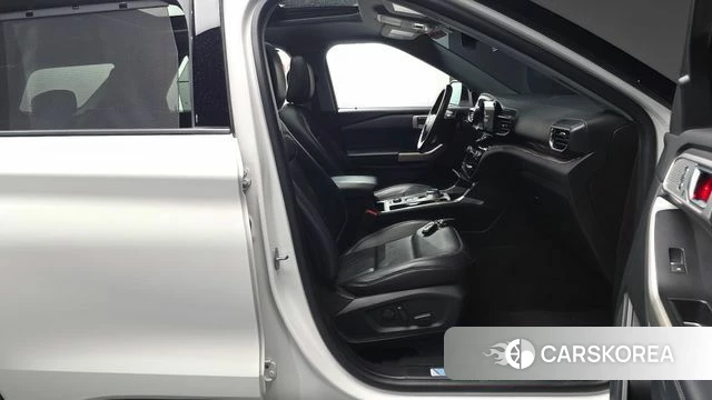 Ford Explorer 6th Generation id 4555540 из Кореи 18