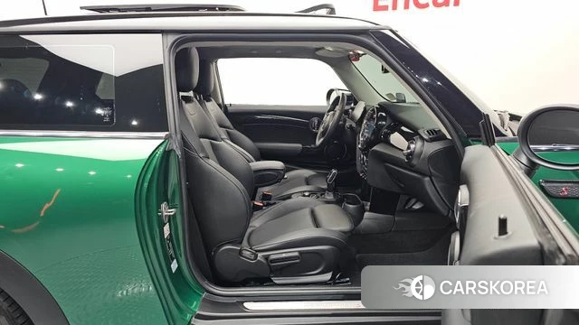 Mini Cooper S id 4740988 из Кореи 18
