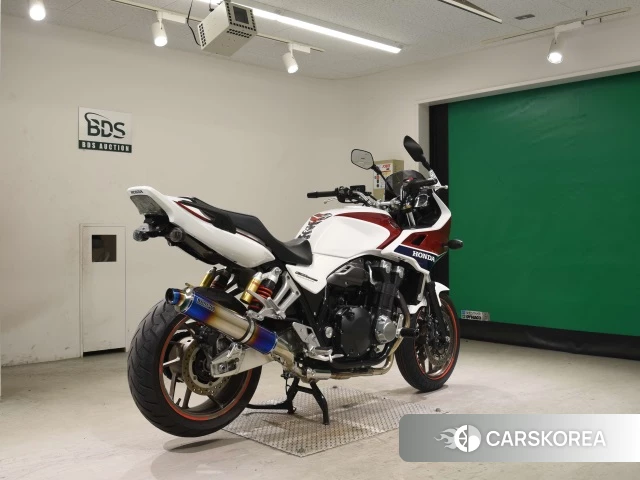 Проданный Honda CB1300SF BOLDOR 2018 из Японии, фото 2