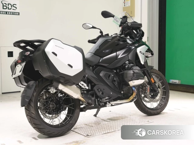 Проданный BMW R1300GS 2024 из Японии