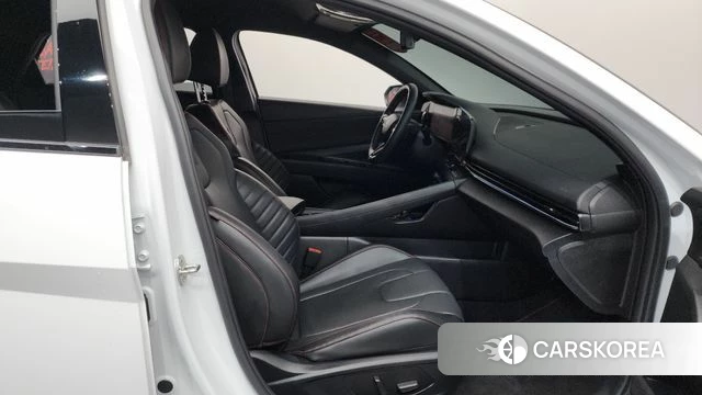 Hyundai The New Avante (CN7) id 4560685 из Кореи 18