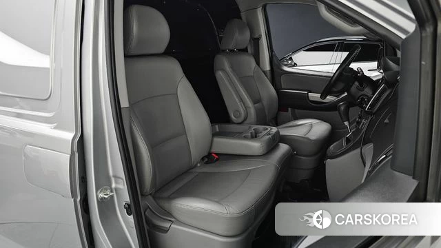 Hyundai The New Grand Starex id 4689179 из Кореи 18
