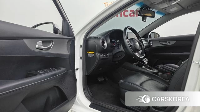 Kia Come New K3 id 4651437 из Кореи 18